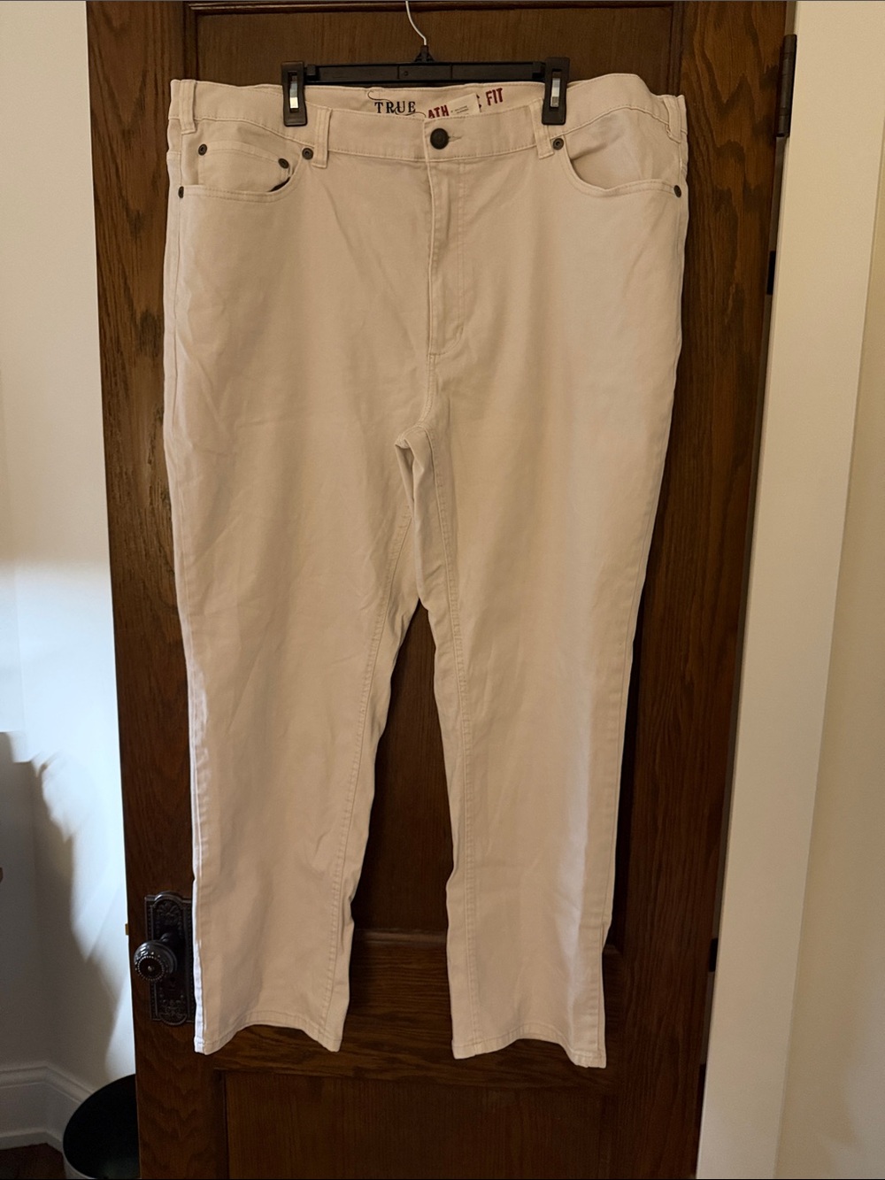 True Nation Men’s Big & Tall Jeans in Off-White -46x32